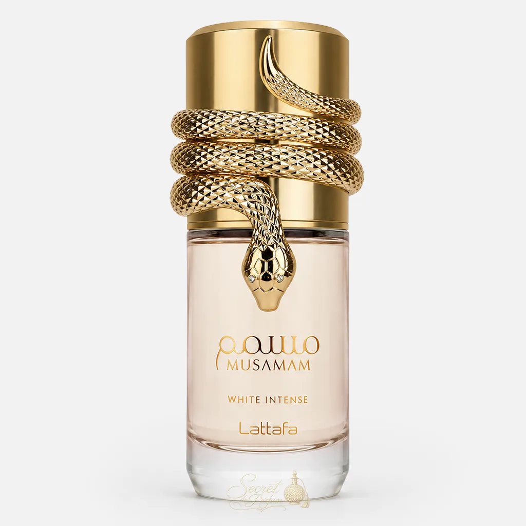 Musamam White Intense Lattafa – Parfum Mixte Ambré Floral 1 Musamam White Intense Lattafa avec flacon et coffret blanc